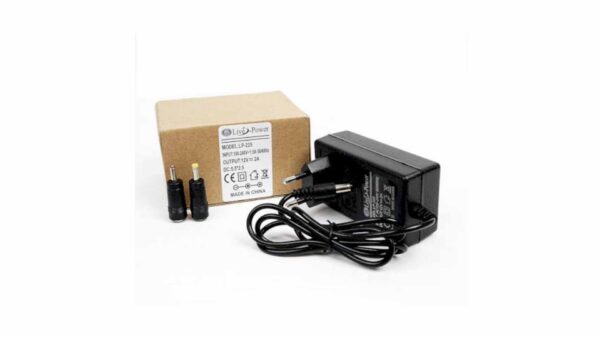 Блок питания Live-Power  12V  LP225  12V/2A (5,5*2,5) + 2 насадки (4,0*1,7/3.5*1.35) 1