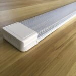 Светодиодная линейная прозрачная лампа OG365 T12 трехрядный 60см 40W 6500K (L600*W73)