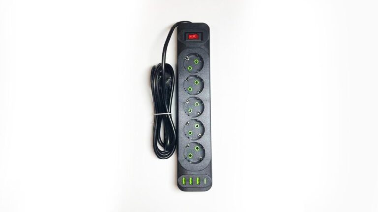 Amper сетевой фильтр, 2,0м, 5 розеток, 10А, 2500 Вт, 2usb, 3Type-C, 1кн, черный. 1